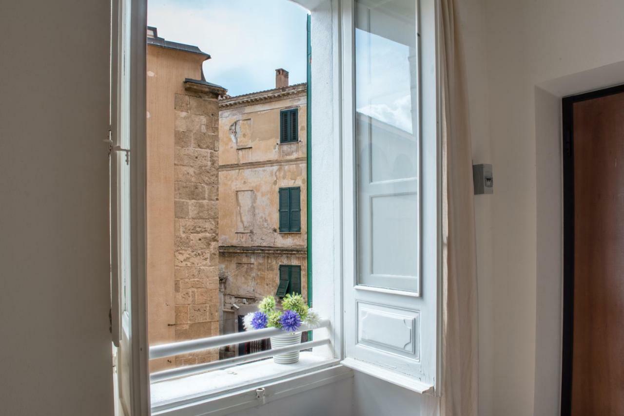 Centro Storico Carlo Alberto Alghero Esterno foto