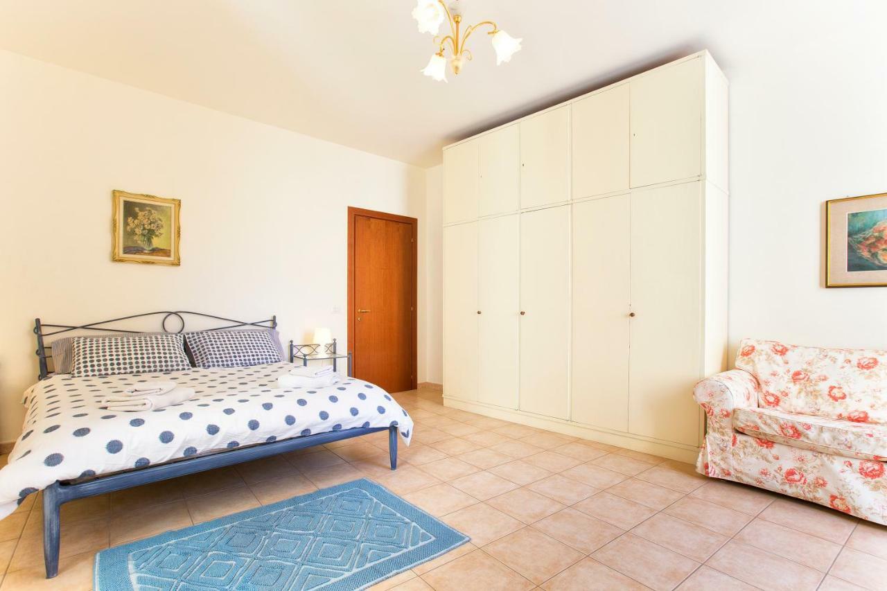 Centro Storico Carlo Alberto Alghero Esterno foto